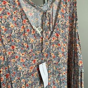 Women’s American Eagle medium floral midi dress